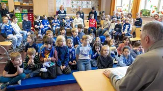 Leseinitiative: Prominente Schalker lassen Gelsenkirchener Grundschüler lauschen