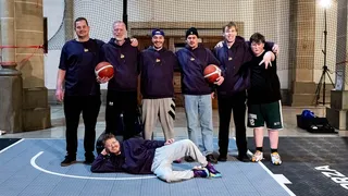 Das Team von Social BallerZ erhält die Ernst Alexander Auszeichnung.